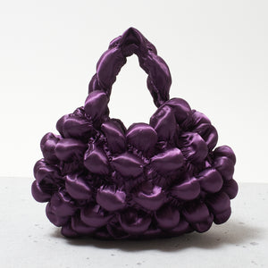 大きなぽんぽんのバッグ サテン