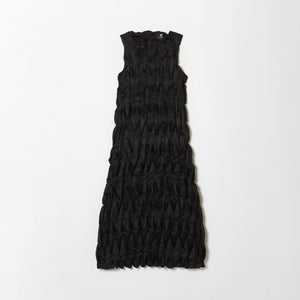 アコーディオンプリーツのスリーブレスドレス 無地