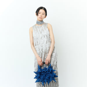 小さなツンツンの幅広ネックレス