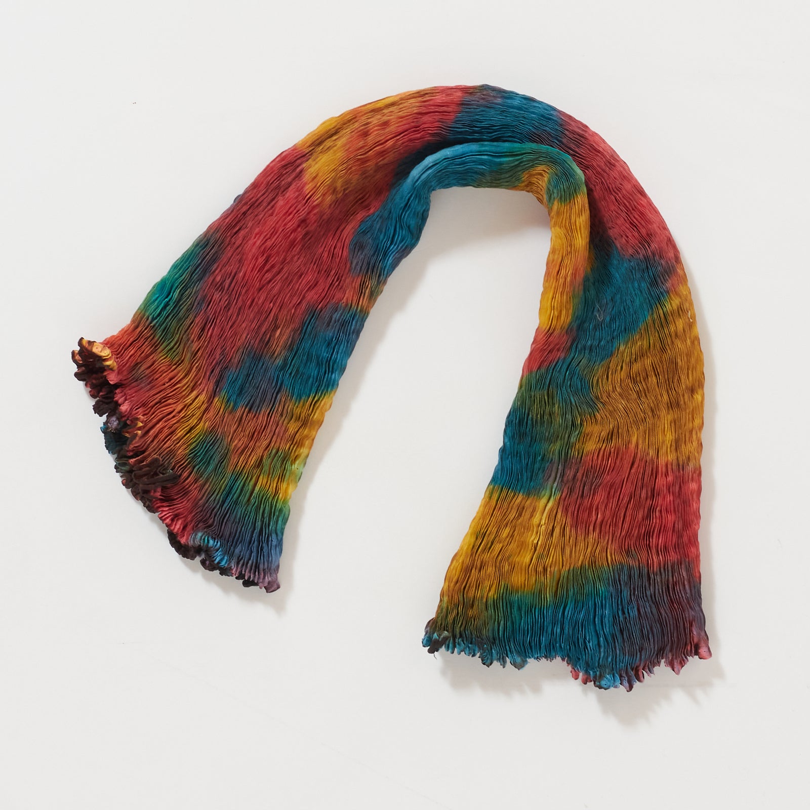 なみなみ模様の輪スカーフ レインボーカラー