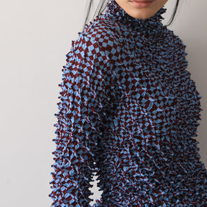 Spiky Shibori Long Sleeve Turtleneck Tops - Decin/Checkered Pattern